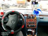 Mercedes-Benz E 240 1999 года за 3 100 000 тг. в Караганда