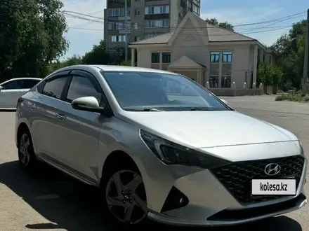 Hyundai Accent 2021 года за 8 500 000 тг. в Атырау – фото 8