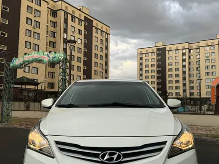 Hyundai Solaris 2015 года за 6 200 000 тг. в Шымкент – фото 5