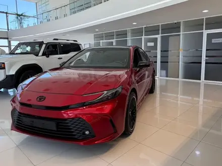 Toyota Camry 2025 года за 17 690 000 тг. в Астана
