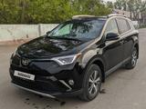 Toyota RAV4 2018 годаүшін12 850 000 тг. в Караганда