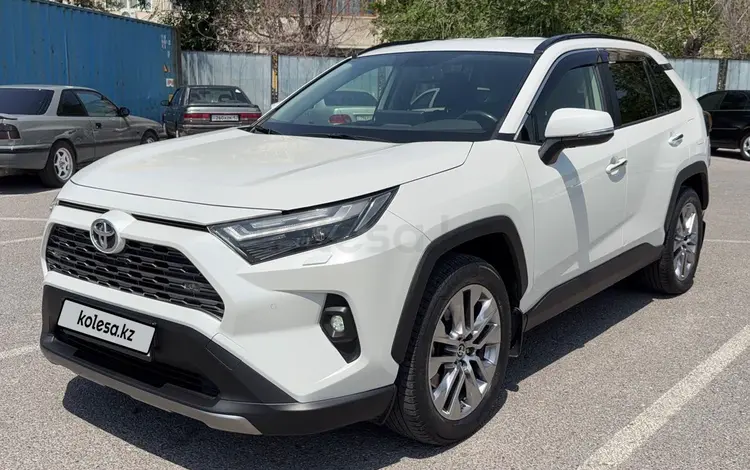 Toyota RAV4 2023 года за 17 500 000 тг. в Алматы