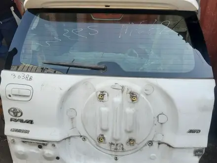 Крышка багажника на Рав 4 20 кузов в отличном состоянии за 120 000 тг. в Алматы – фото 3