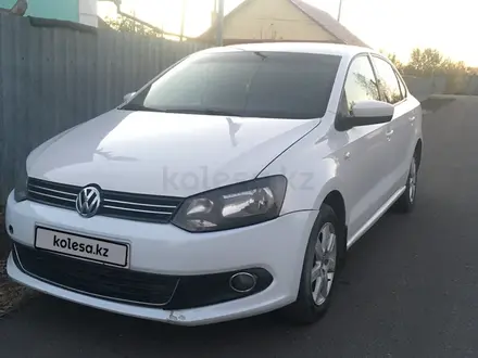 Volkswagen Polo 2013 года за 2 900 000 тг. в Караганда – фото 2