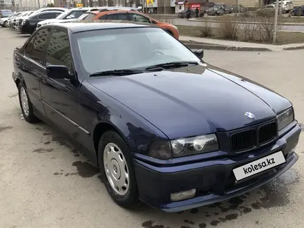 BMW 320 1994 года за 2 449 000 тг. в Астана
