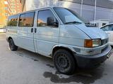 Volkswagen Transporter 1998 года за 2 400 000 тг. в Астана