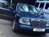 Mercedes-Benz E 280 1995 года за 3 000 000 тг. в Усть-Каменогорск – фото 2