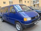 Volkswagen Transporter 1994 годаүшін2 800 000 тг. в Астана
