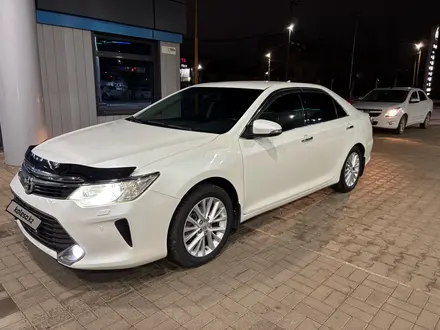 Toyota Camry 2015 года за 12 500 000 тг. в Уральск – фото 3