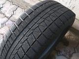 225.55.R17-есть 1шт. Bridgestone Blizzak Revo GZ за 20 000 тг. в Алматы – фото 2