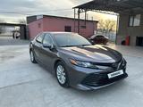 Toyota Camry 2018 годаfor11 000 000 тг. в Тараз – фото 2