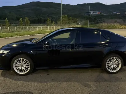 Toyota Camry 2023 года за 16 000 000 тг. в Усть-Каменогорск – фото 3
