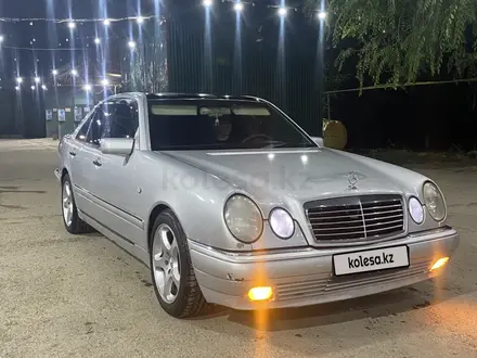 Mercedes-Benz E 320 1996 года за 3 600 000 тг. в Астана – фото 6