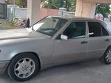 Mercedes-Benz E 200 1993 года за 1 600 000 тг. в Талдыкорган