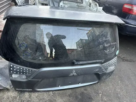 Крышка багажника Оутландер ХL за 80 000 тг. в Алматы – фото 2