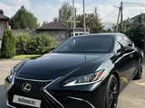 Lexus ES 250 2022 годаүшін25 000 000 тг. в Алматы