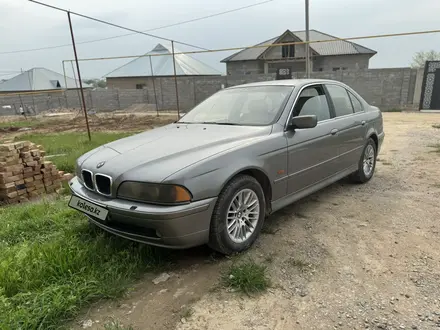 BMW 525 2001 года за 3 500 000 тг. в Шымкент