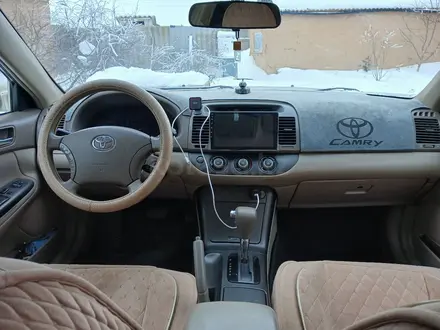 Toyota Camry 2004 года за 4 600 000 тг. в Уральск – фото 4