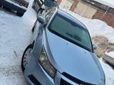 Chevrolet Cruze 2011 года за 2 650 000 тг. в Усть-Каменогорск – фото 3