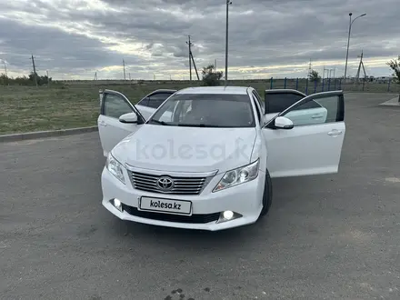 Toyota Camry 2014 года за 9 800 000 тг. в Уральск – фото 6