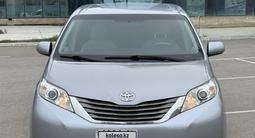 Toyota Sienna 2010 года за 6 500 000 тг. в Актау – фото 2