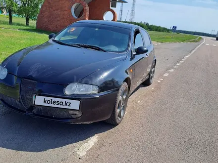 Alfa Romeo 147 2003 года за 3 500 000 тг. в Петропавловск – фото 2