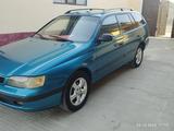 Toyota Carina E 1997 года за 2 500 000 тг. в Туркестан – фото 2