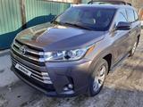 Toyota Highlander 2015 годаүшін11 500 000 тг. в Актобе – фото 4