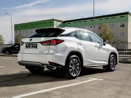 Lexus RX 200t 2022 года за 26 990 000 тг. в Актау – фото 8