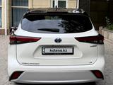 Toyota Highlander 2020 года за 16 000 000 тг. в Алматы – фото 5