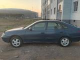 Toyota Carina E 1995 года за 1 350 000 тг. в Семей