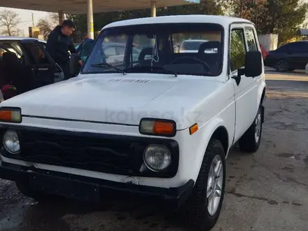 ВАЗ (Lada) Lada 2121 2002 года за 990 000 тг. в Шымкент – фото 5