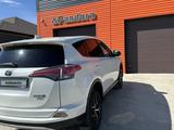Toyota RAV4 2017 года за 11 500 000 тг. в Актобе – фото 5
