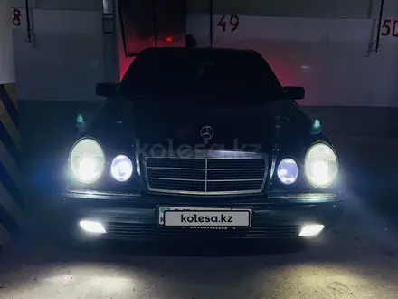 Mercedes-Benz E 280 1997 года за 2 550 000 тг. в Астана – фото 5