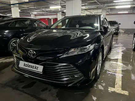 Toyota Camry 2019 года за 14 200 000 тг. в Астана – фото 5