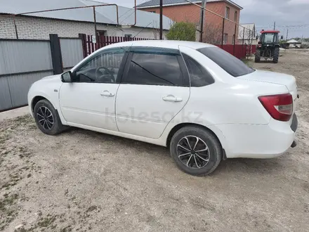 ВАЗ (Lada) Granta 2190 2017 года за 3 000 000 тг. в Уральск – фото 2