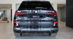 BMW X5 M60i 2026 года за 97 219 000 тг. в Экибастуз – фото 5