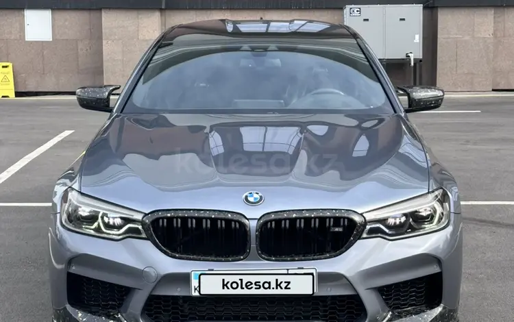 BMW M5 2018 года за 43 000 000 тг. в Алматы