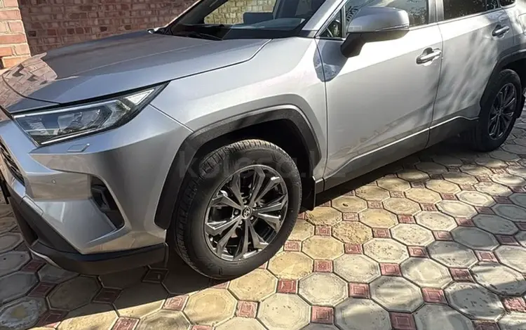 Toyota RAV4 2023 годаүшін17 000 000 тг. в Астана