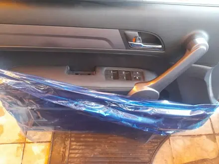 Дверь передняя Honda CR-V RE за 60 000 тг. в Астана – фото 3
