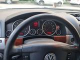 Volkswagen Touareg 2004 года за 5 800 000 тг. в Алматы – фото 4