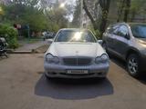 Mercedes-Benz C 180 2003 года за 3 600 000 тг. в Алматы – фото 3