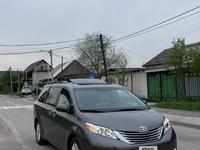 Toyota Sienna 2017 года за 14 950 000 тг. в Алматы