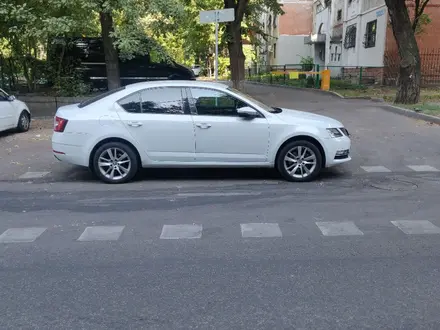 Skoda Octavia 2019 года за 7 200 000 тг. в Алматы