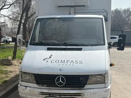 Mercedes-Benz Sprinter 2000 года за 6 000 000 тг. в Алматы – фото 10