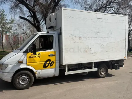 Mercedes-Benz Sprinter 2000 года за 6 000 000 тг. в Алматы – фото 11