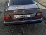Mercedes-Benz E 220 1993 года за 1 500 000 тг. в Талдыкорган – фото 3