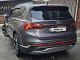 Hyundai Santa Fe 2022 года за 22 200 000 тг. в Алматы – фото 2