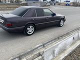 Mercedes-Benz E 220 1993 года за 2 700 000 тг. в Туркестан – фото 3