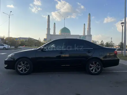 Toyota Camry 2005 года за 4 800 000 тг. в Астана – фото 2